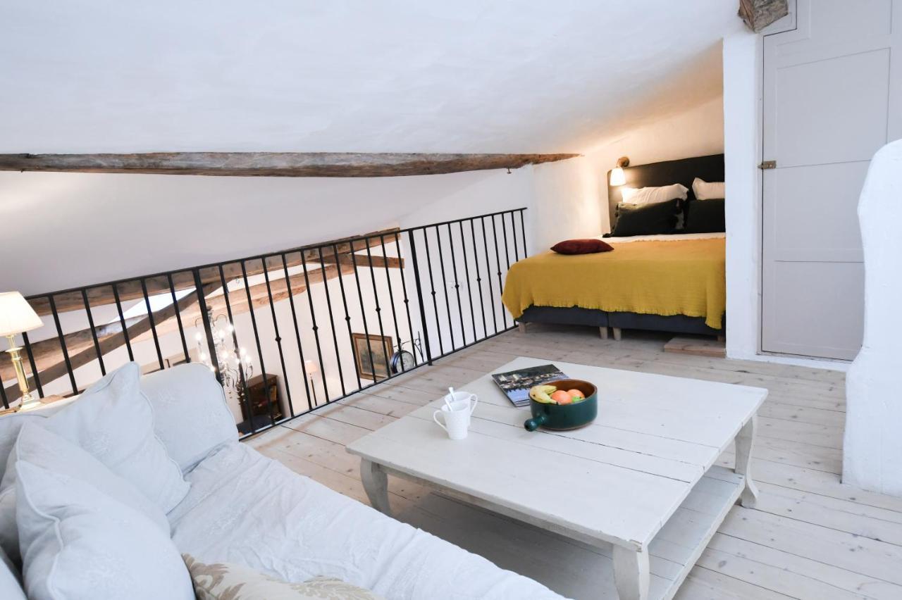 La Cachette Du Comte Bed & Breakfast Montfort-sur-Argens ภายนอก รูปภาพ