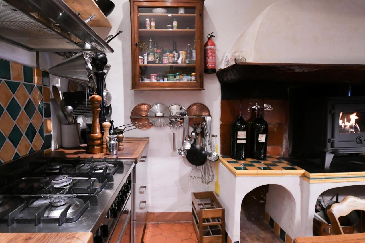 La Cachette Du Comte Bed & Breakfast Montfort-sur-Argens ภายนอก รูปภาพ